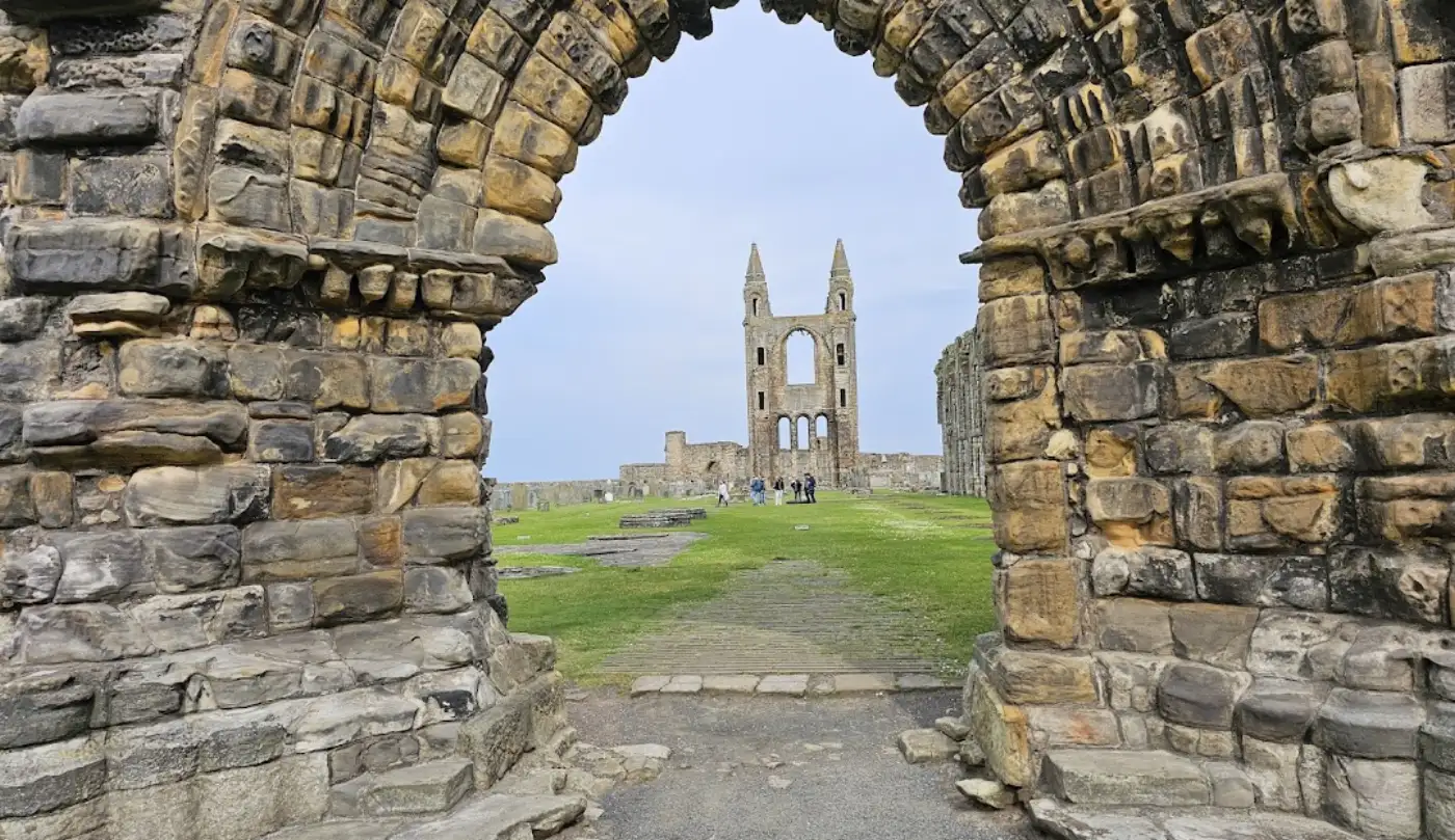 First Golf Course The Old Course โ A Complete Guide | Golf in St Andrews